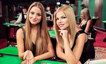 Người chơi đang cân nhắc lựa chọn game slot 88clup nổ hũ